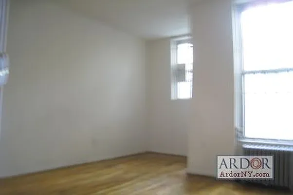 Rented by ArdorNY | media 18