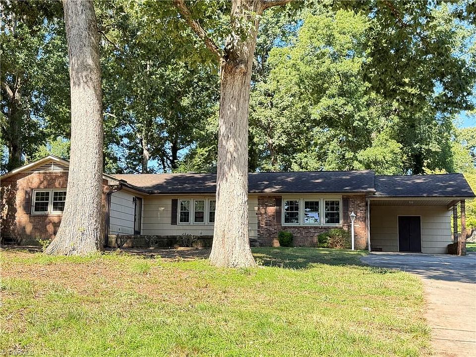 1st image of 4830 Dorset Rd