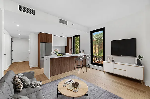 Rented by West 124th Manager LLC | media 51