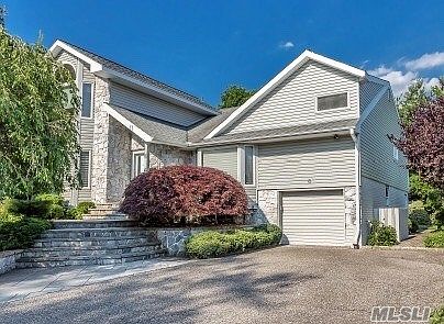 1st image of 6 Maiden Ln