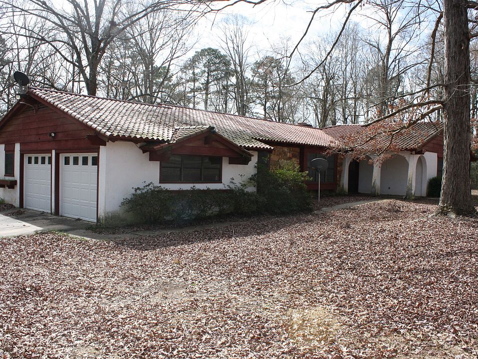 1st image of 879 Mission Dr