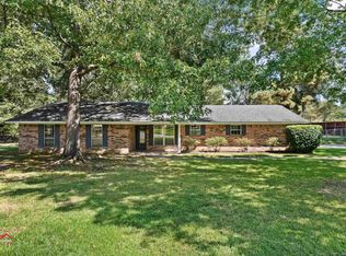 212 Timberlane Dr, Carthage, TX 75633