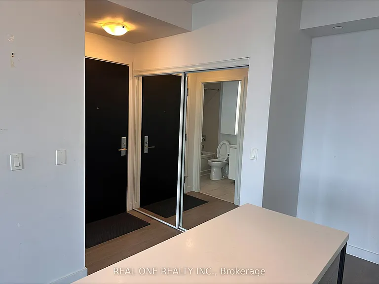 8 Eglinton Ave E #3907 — Photo 8