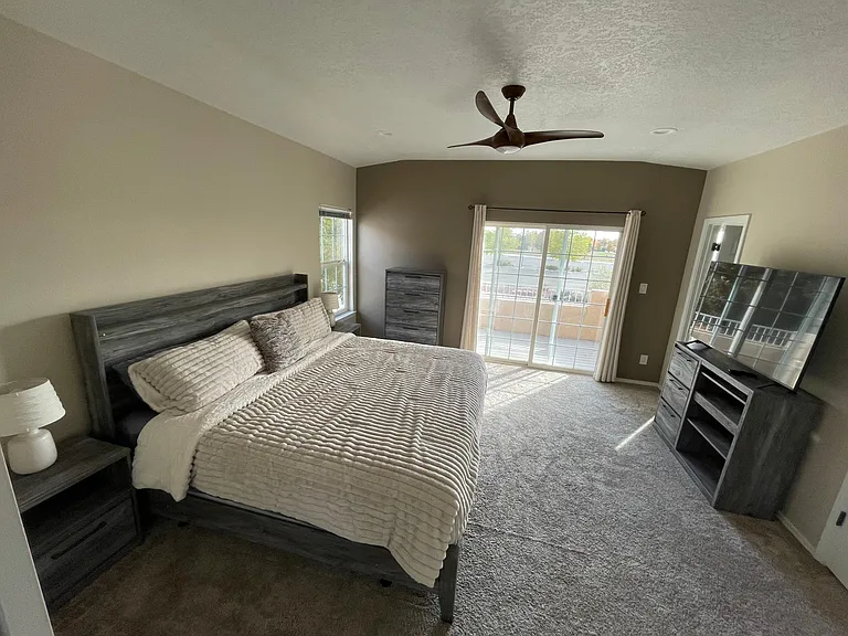 7320 Peregrine Rd NE — Photo 20