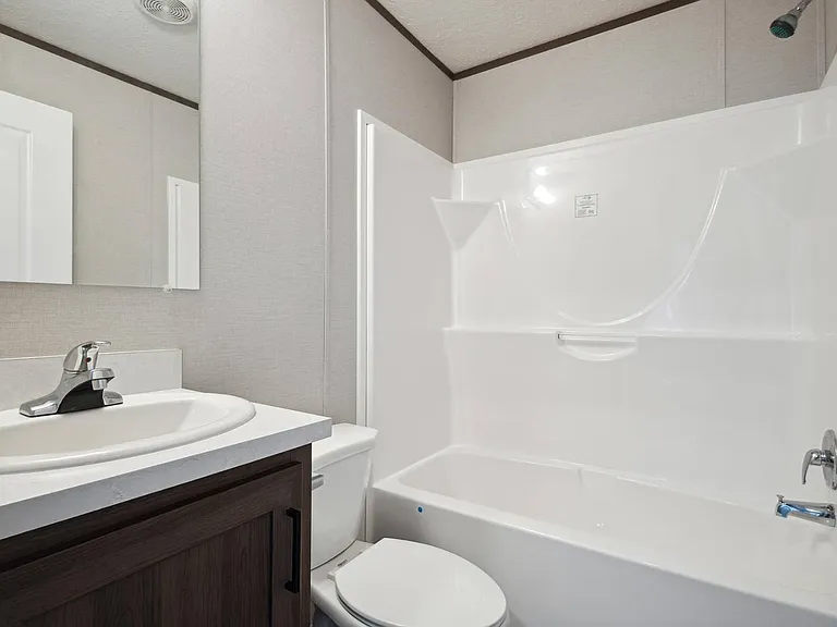 10 Benjamin Ln — Photo 11
