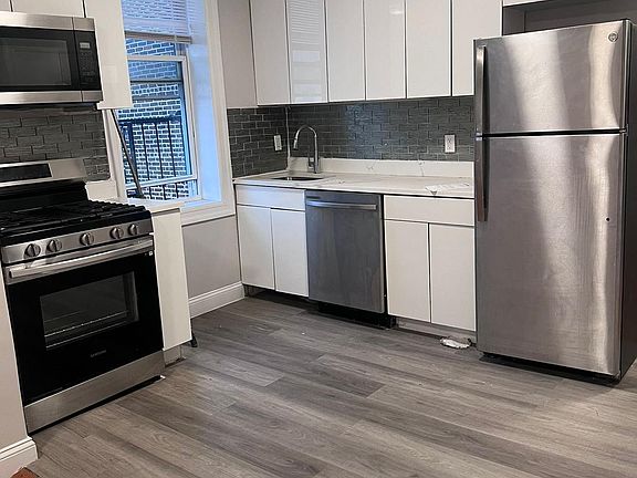 2nd image of 401 53rd St APT 25
