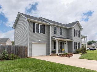 1049 Pendleton Dr, Waynesboro, VA 22980