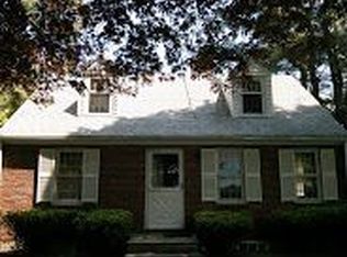 3 Maple Rd, Wellesley, MA 02481