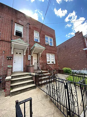 Sold by Superior Realty Service | media 6