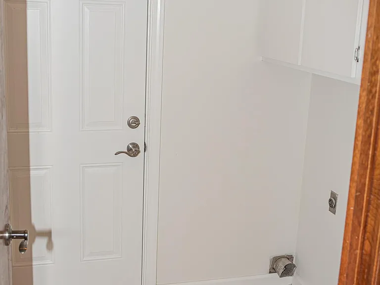 Laundry hook-ups