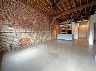 955 Washington St #321, Dubuque, IA 52001