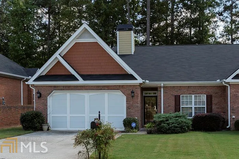 2605 Rosehill Cir photo 1