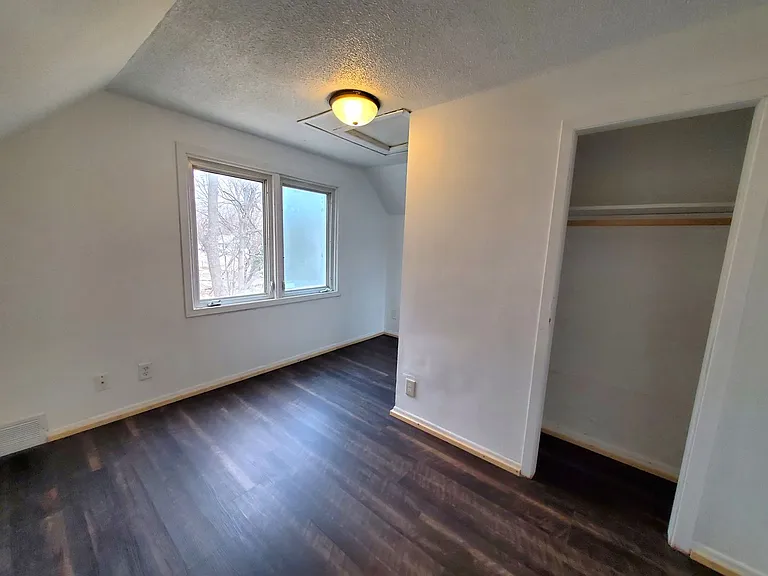 306 Charles St — Photo 12