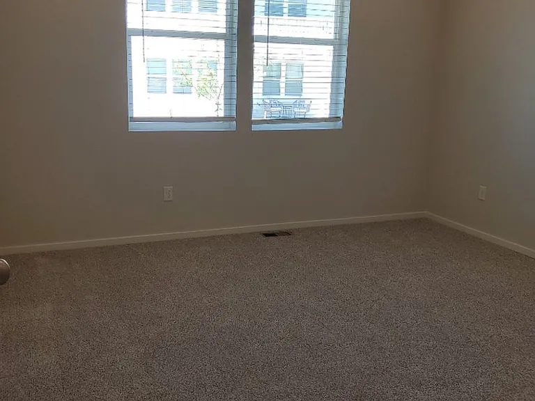 Spacious and Open Condo w/ Modern Finishes — Photo 16