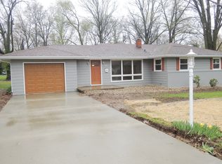 901 Allen Ave, Greenville, IL