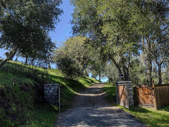 4th image of 20510 Cachagua Rd