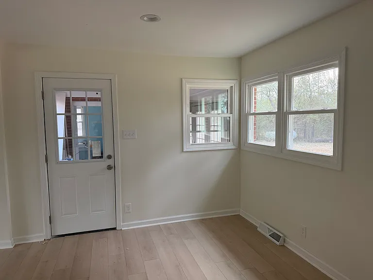 1213 Stone Rd — Photo 5