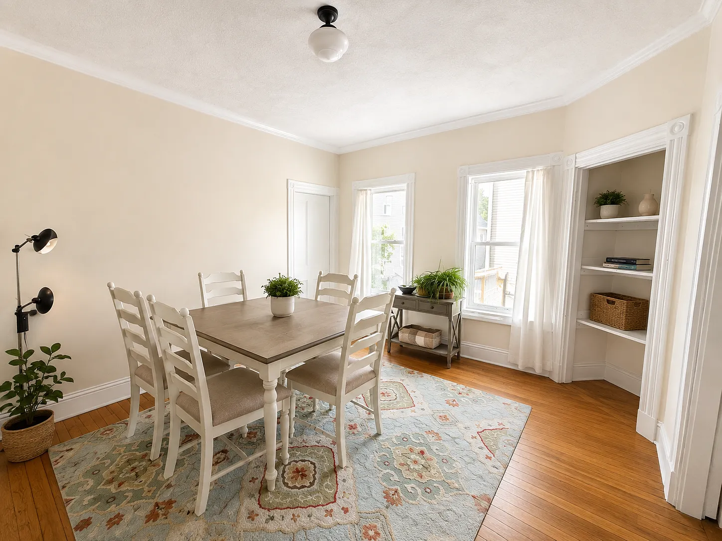 4 bed, 2000 sqft, $1,200 — Photo 2