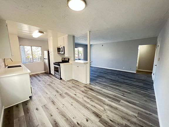 4th image of 11621 Ohio Ave APT 1