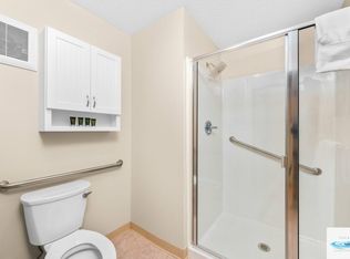 4612 N Us Highway 31 N #201, Traverse City, MI 49686