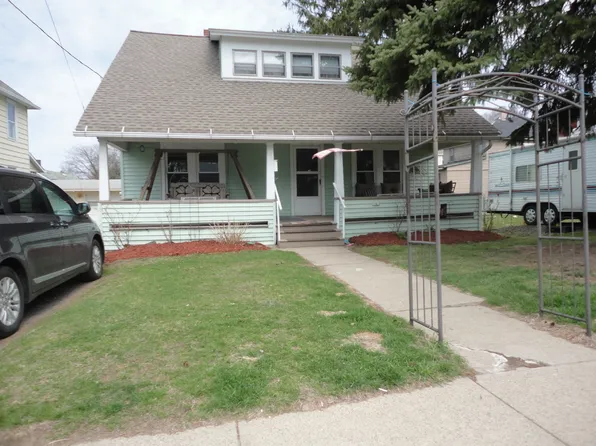 11 Clarendon St, Johnson City, NY 13790