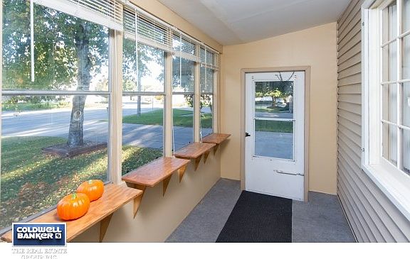 3 Season Front Entry