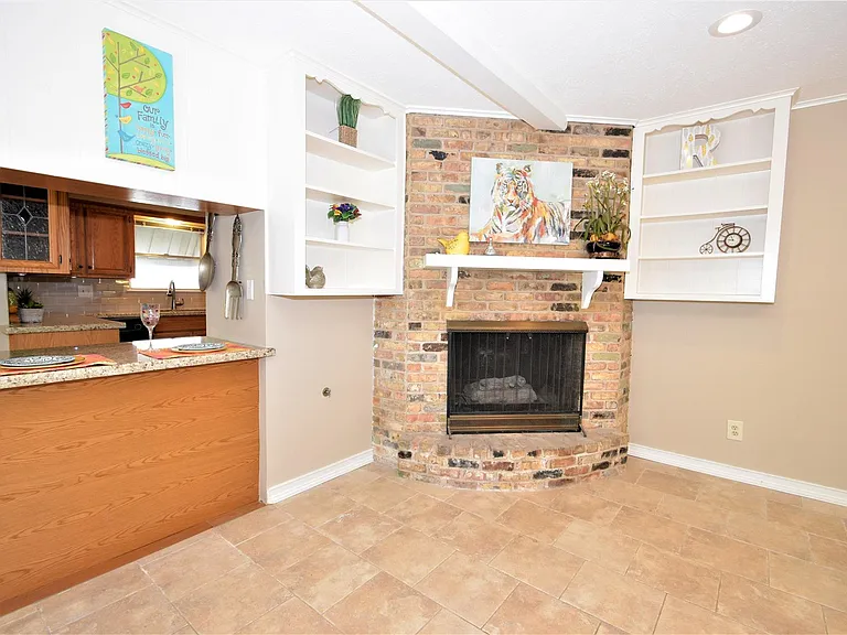 6011 Arboles Dr — Photo 15