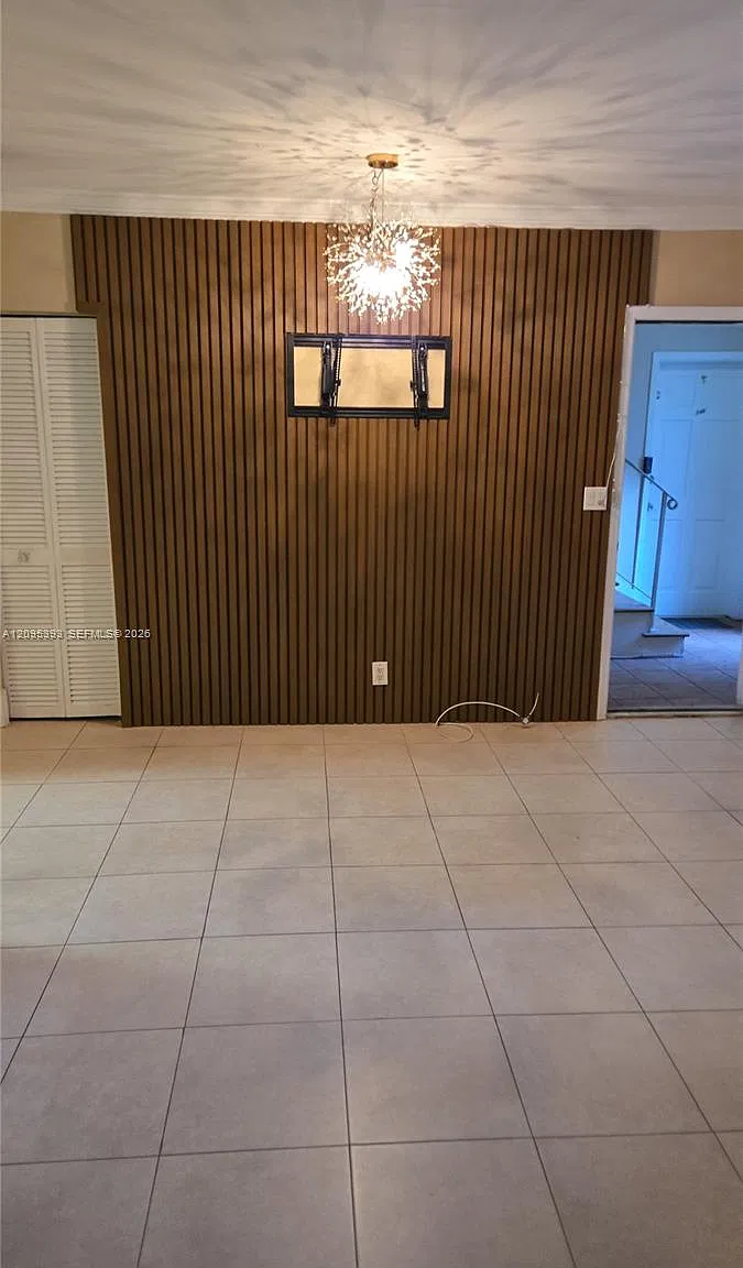 Anthony Gardens Condo — Photo 2