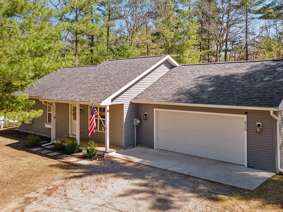 1st image of 829 Wintree Dr