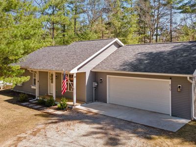 829 Wintree Dr, Indian River, MI, 49749