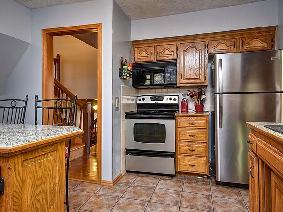 706 S. Walnut St-24