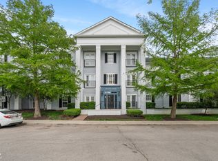 12833 Tradd St APT 1B, Carmel, IN