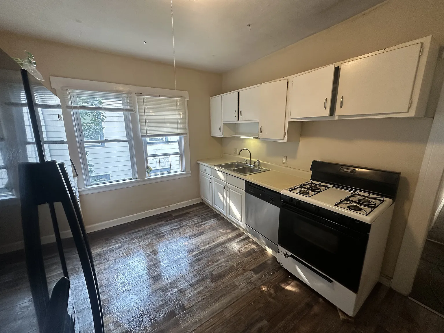 91 Englewood Avenue - 1 — Photo 1