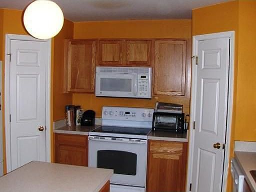 2nd image of 16542 Corner Lake Dr