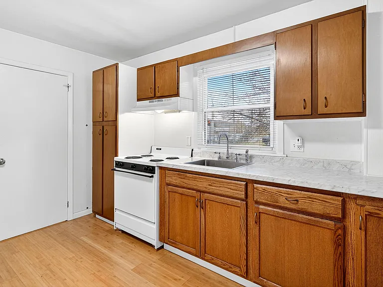 321 N Fulton St #2 — Photo 2
