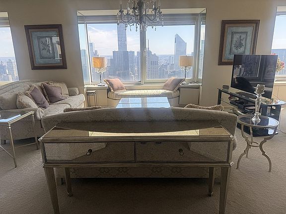 4th image of 150 W 56th St APT 6101