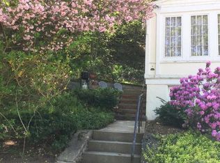 118 Atwood Ave #A, Newtonville, MA 02460