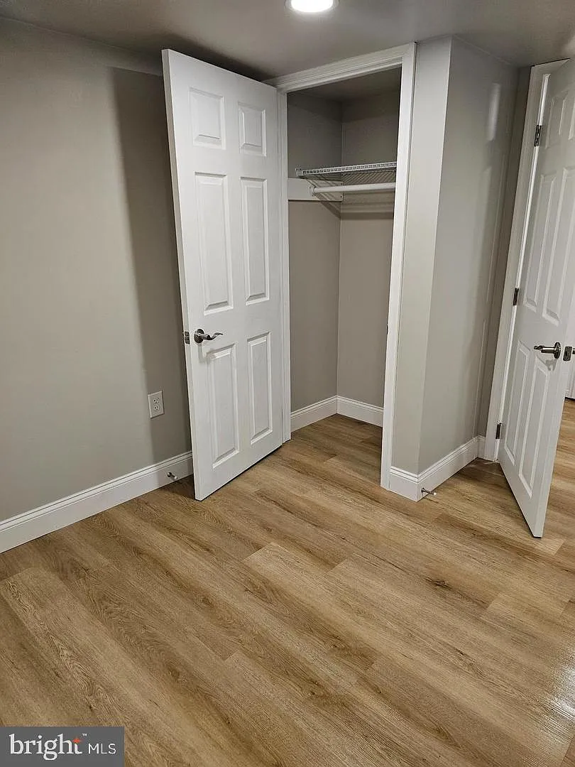 3 bed, 1.0 bath, 2552 sqft, $2,250 — Photo 1