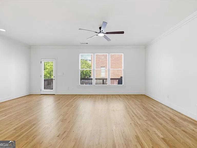 740 Liberty Commons Dr NW — Photo 15