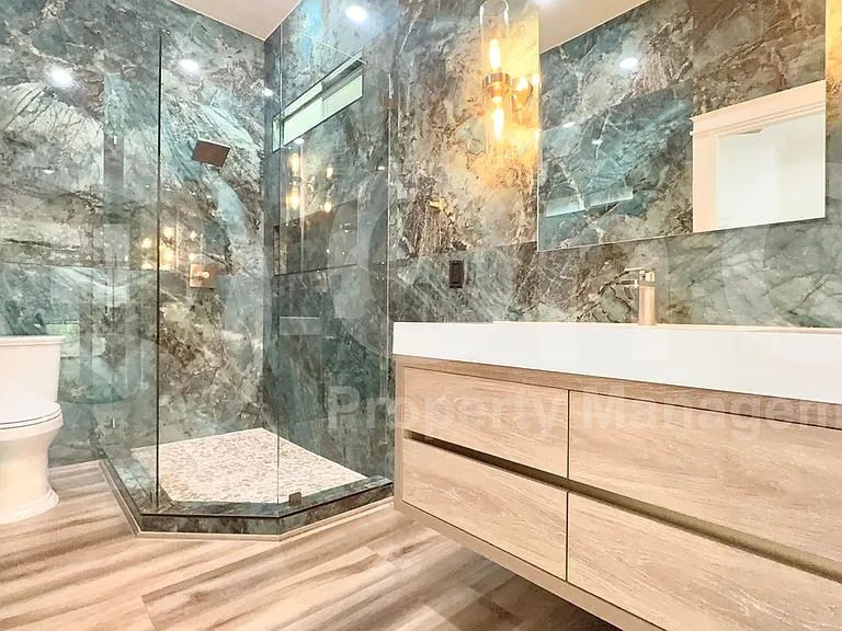 111 Tylee Cir — Photo 26
