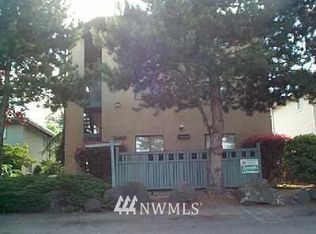 10550 Stone Ave N, Seattle, WA