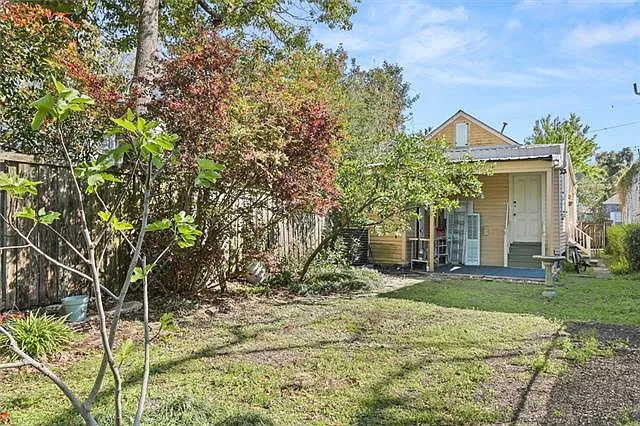 4011 Danneel St — Photo 15