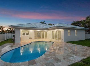 132 SW 7th Ter, Boca Raton, FL 33486