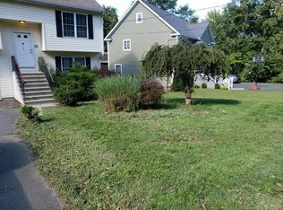 74 Exeter St, Bridgeport, CT 06606