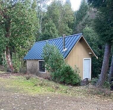 3rd image of 6275 Van Duzen Rd