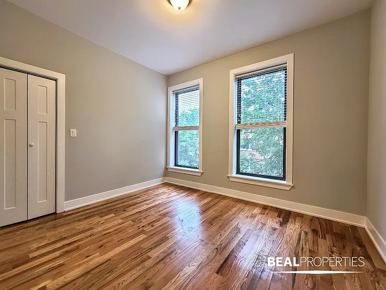 641 W Oakdale Ave #3 — Photo 10