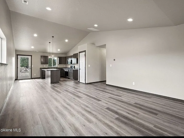 31815 N 9th Ave — Photo 3