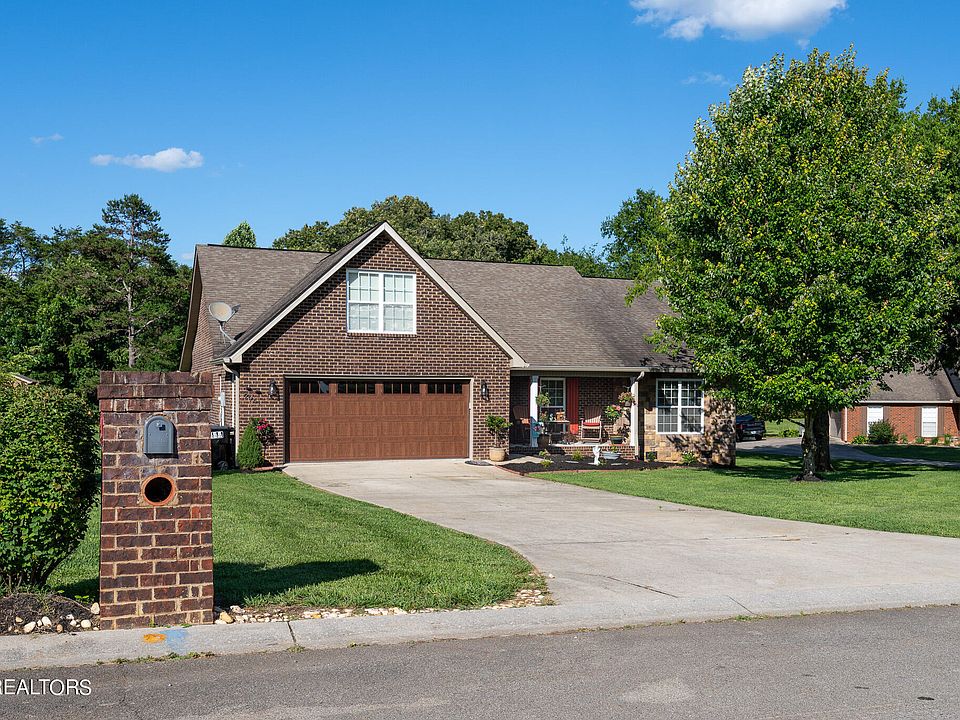 1st image of 2941 Silver Brook Ln