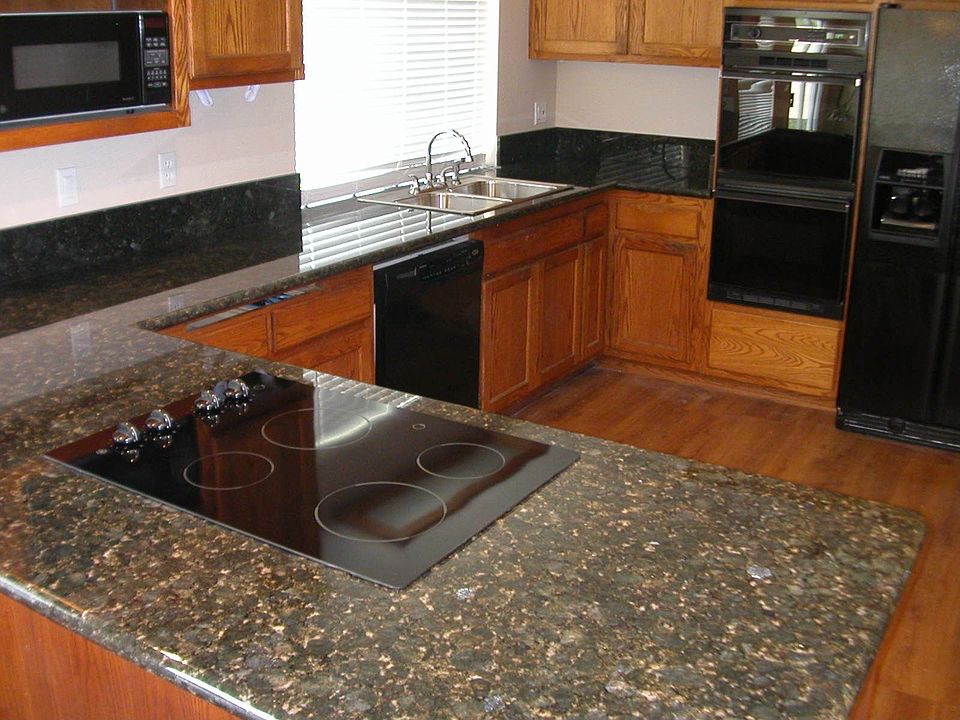 2nd image of 4821 Refugio Ave