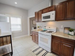 2112 28th St #A, Sacramento, CA